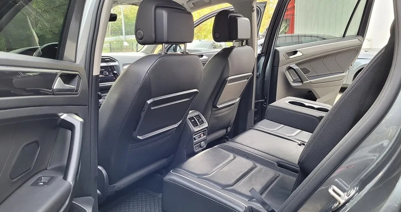 Volkswagen Tiguan cena 139900 przebieg: 106000, rok produkcji 2019 z Nowa Dęba małe 352
